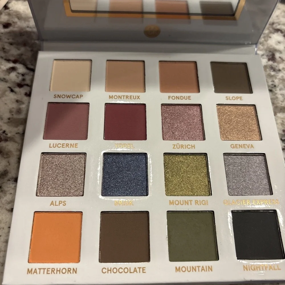 BH Cosmetics Eyeshadow Palette OS Smitten in Switzerland 16 Color Retired NEW
